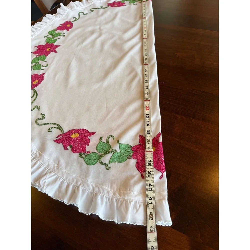 Vintage Christmas Round Tablecloth Pink Poinsettia‎ Embroidered Ruffle White 42